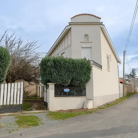 Dans Maison Atypique * Montrond-les-Bains